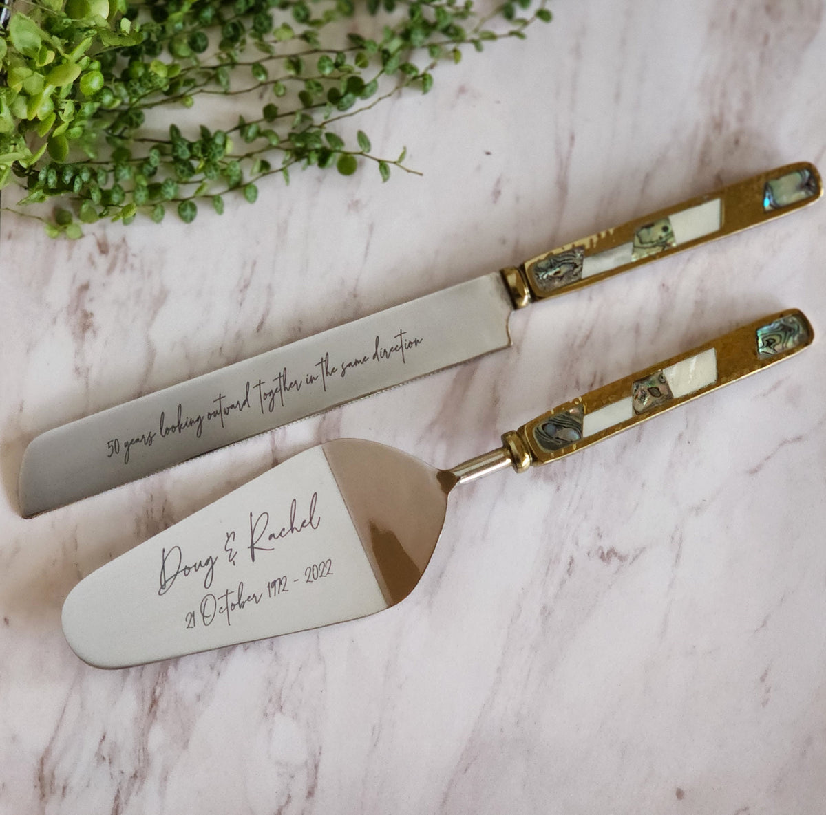 Cake best sale knife engraved