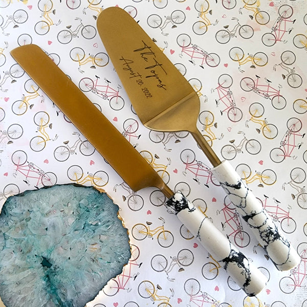 Gold Wedding Cake Knife and Server Set - Personalized White Wedding Cake Cutter - Engraved Wedding Server - Custom Wedding Gift