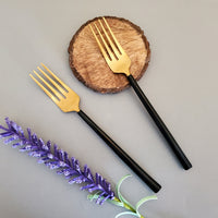 Black & Gold Wedding Cake Forks - Custom Wedding Gifts - Engraved Wedding Forks - Bride Groom Forks - Bridal Shower Gift - Wedding Keepsake