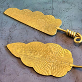 Gold Wedding Cake Cutting Set - Cake Knife and Server - Classic Engraved Cake Server Set - Custom Wedding Gifts - Gothic Wedding Cake Knife